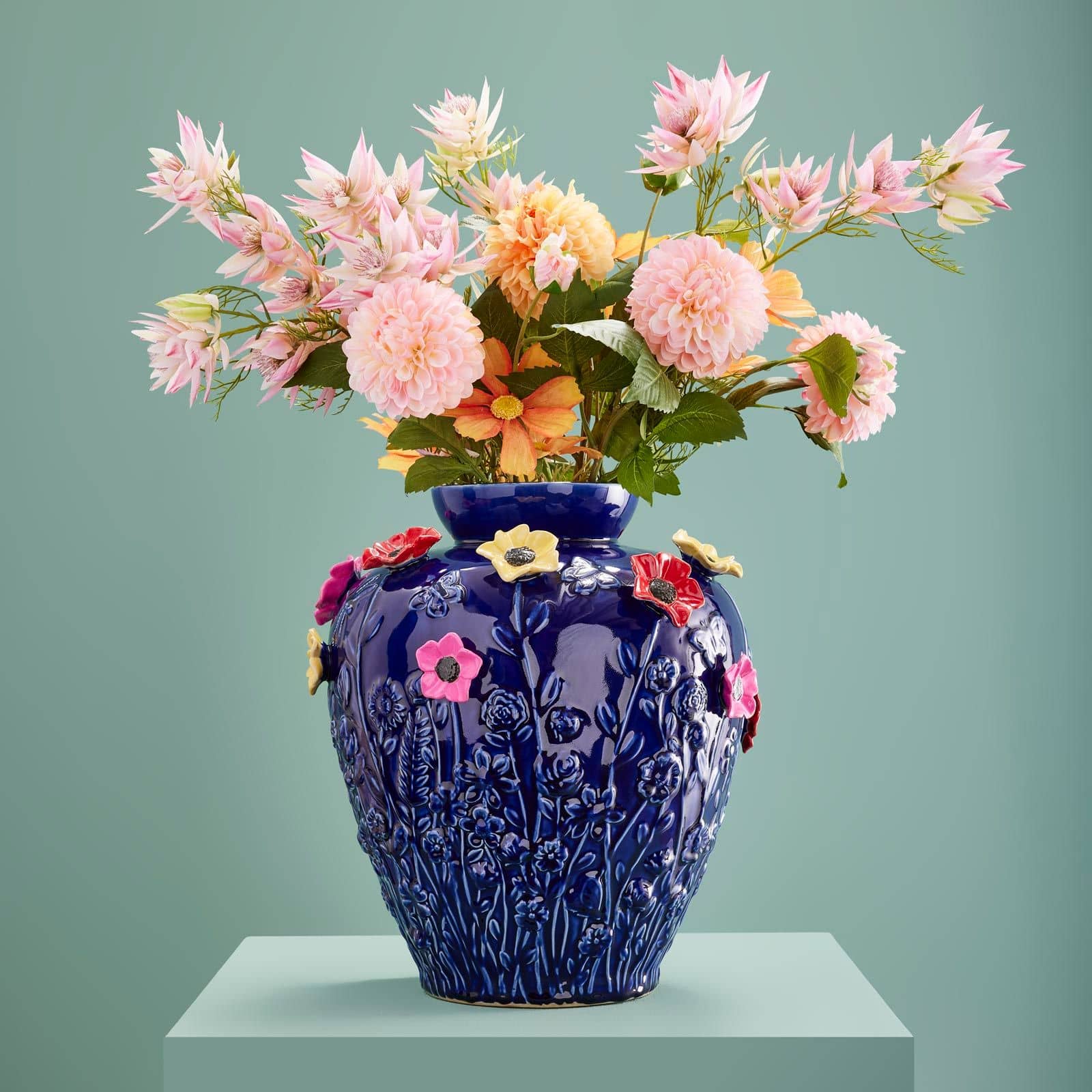 FLOWER VASE